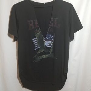 Love Culture| Free Nation Choker VNeck Top